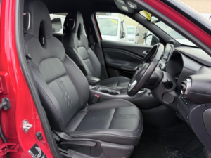 2023 Nissan Juke 1.6 Tekna Auto Euro 6 5dr in Red — image 2