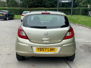 2007 Vauxhall Corsa 1.4i 16v Club 5dr in Gold — image 6