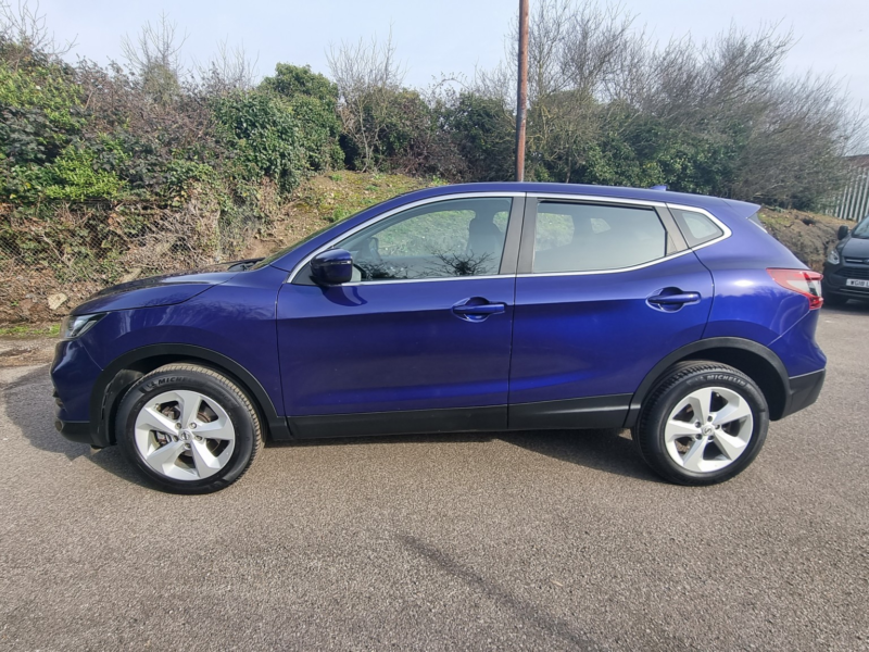 2021 Nissan Qashqai 1.3 Dig-T Acenta Premium in Blue — image 1