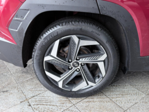 2022 Hyundai Tucson 1.6 H T-Gdi Ultimate Auto Euro 6 (s/s) 5dr in Red — image 3