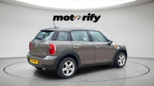 2012 MINI Countryman 1.6 One D Euro 5 (s/s) 5dr in Brown — image 4