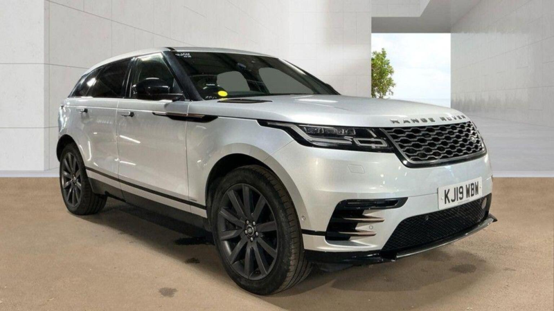 2019 Land Rover Range Rover Velar 2.0 D240 R-Dynamic Hse Auto 4WD Euro 6 (s/s) 5dr in Silver — image 1