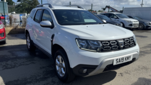 2019 Dacia Duster 1.3 Comfort Tce 130 4x2 My19 in White — image 4