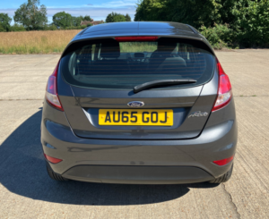 2015 Ford Fiesta 1.25 Zetec 5dr in Grey — image 6