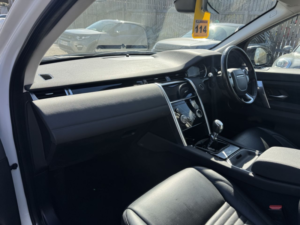 2020 Land Rover Discovery Sport 2.0 D150 S SUV 5dr Diesel Manual Euro 6 (s/s) (150 Ps) in White — image 6