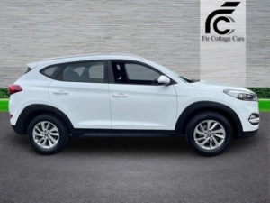 2017 Hyundai Tucson 2.0 Crdi Se Nav Auto 4WD Euro 6 5dr in White — image 5