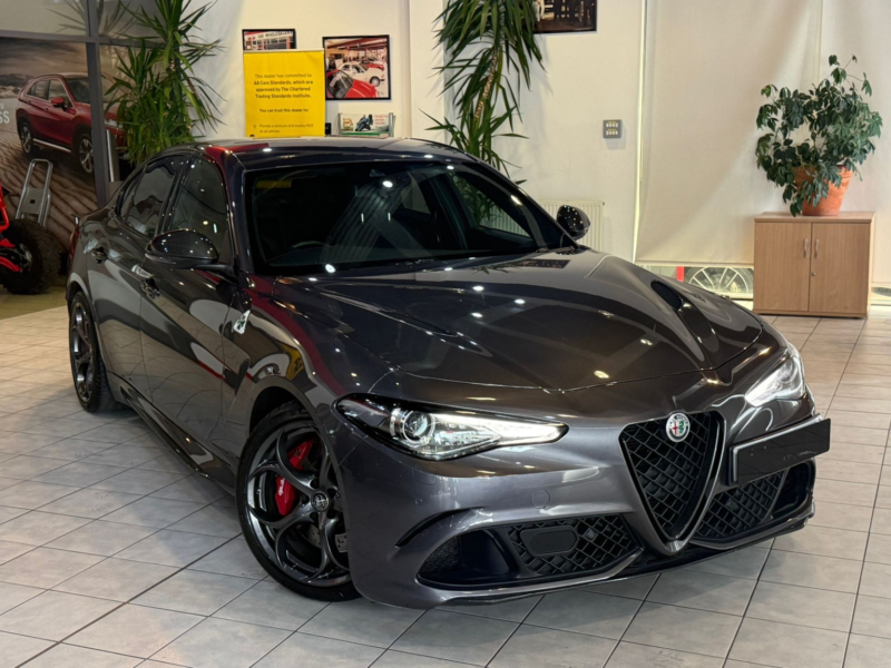 2022 Alfa Romeo Giulia 2.9 2.9 V6 Bi-Turbo 510hp Quadrifoglio in Grey — image 1