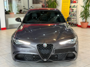 2022 Alfa Romeo Giulia 2.9 2.9 V6 Bi-Turbo 510hp Quadrifoglio in Grey — image 5