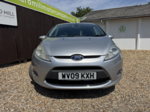 2009 Ford Fiesta 1.4 Titanium in Silver — image 2