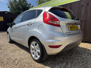 2009 Ford Fiesta 1.4 Titanium in Silver — image 4