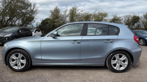 2010 BMW 1 Series 2.0 118d Se Euro 5 5dr in Blue — image 6