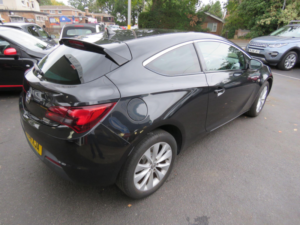 2014 Vauxhall Astra 1.4t Sri Euro 5 (s/s) 3dr in Black — image 4