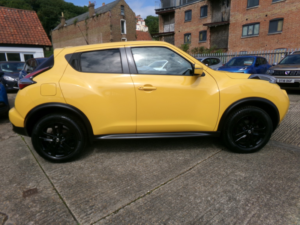2017 Nissan Juke 1.6 N-Connecta in Yellow — image 3