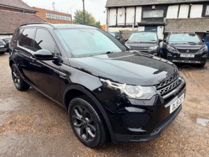 2019 Land Rover Discovery Sport Td4 Landmark in Black — image 4