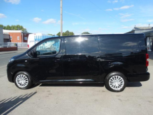 2023 Vauxhall Vivaro 2.0 Turbo D 3100 Pro L2 H1 Euro 6 6dr in Black — image 5