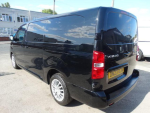 2023 Vauxhall Vivaro 2.0 Turbo D 3100 Pro L2 H1 Euro 6 6dr in Black — image 6