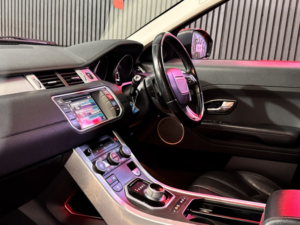 2014 Land Rover Range Rover Evoque 2.2 Sd4 Pure Tech in Red — image 3