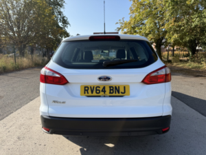 2014 Ford Focus 1.6 Titanium Navigator in White — image 5