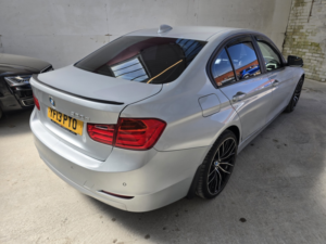 2013 BMW 3 Series 2.0 320d Se Saloon in Silver — image 5