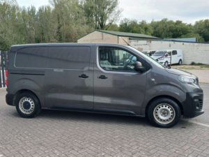 2020 Peugeot Expert 1.5 Expert Professional L1 Blue Hdi in Grey — image 2