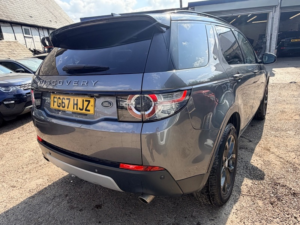 2017 Land Rover Discovery Sport Td4 Hse in Grey — image 4