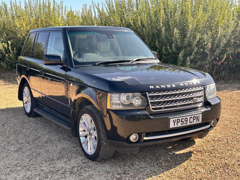 2009 Land Rover Range Rover 3.6 Td V8 Autobiography Auto 4WD Euro 4 5dr in Black — image 1