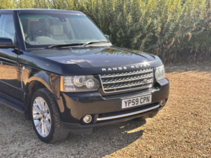 2009 Land Rover Range Rover 3.6 Td V8 Autobiography Auto 4WD Euro 4 5dr in Black — image 2