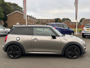 2019 MINI Hatch 2.0 Cooper S Sport Hatchback 3dr Petrol Manual Euro 6 (s/s) (192 Ps) in Silver — image 3