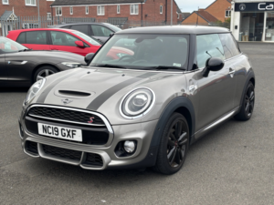 2019 MINI Hatch 2.0 Cooper S Sport Hatchback 3dr Petrol Manual Euro 6 (s/s) (192 Ps) in Silver — image 4