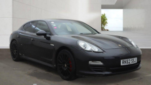 2012 Porsche Panamera 3.0d V6 Tiptronics Euro 5 5dr in Black — image 2