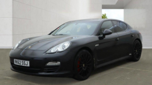 2012 Porsche Panamera 3.0d V6 Tiptronics Euro 5 5dr in Black — image 3