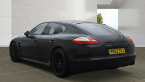 2012 Porsche Panamera 3.0d V6 Tiptronics Euro 5 5dr in Black — image 4