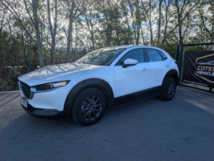 2025 Mazda Cx-30 2.5 E-Skyactiv G Mhev Centre-Line in White — image 5