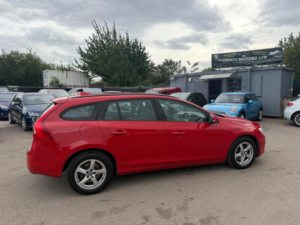2016 Volvo V60 2.0 D2 Business Edition Euro 6 (s/s) 5dr in Red — image 6