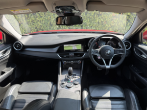 2017 Alfa Romeo Giulia 2.0 Giulia E6b 2.0 Turbo Petrol 280hp Veloce in Red — image 2