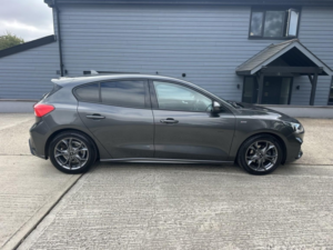 2022 Ford Focus 1.0 Focus St-Line 5 Door 1.0l Ecoboost 125ps Mhev Fwd 6 Speed Manual in Grey — image 5