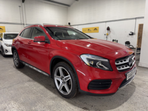 2018 Mercedes-Benz Gla 2.1 Gla200d Amg Line in Red — image 3