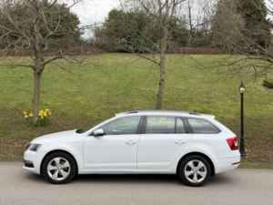 2019 Skoda Octavia 1.6 Tdi Se Technology in White — image 5