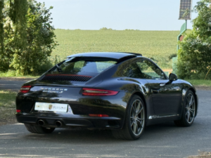 2015 Porsche 911 3.0 T 991 Carrera S in Black — image 2