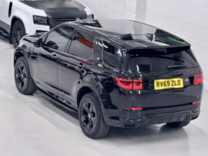 2019 Land Rover Discovery Sport 2.0 D180 Mhev R-Dynamic S in Black — image 4