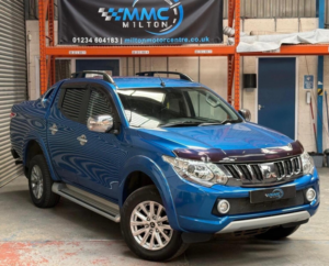 2017 Mitsubishi L200 2.4 Di-D Dc Barbarian Auto 4WD Euro 6 4dr in Blue — image 3