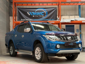 2017 Mitsubishi L200 2.4 Di-D Dc Barbarian Auto 4WD Euro 6 4dr in Blue — image 5