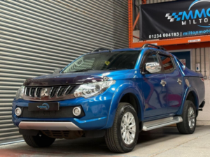 2017 Mitsubishi L200 2.4 Di-D Dc Barbarian Auto 4WD Euro 6 4dr in Blue — image 6