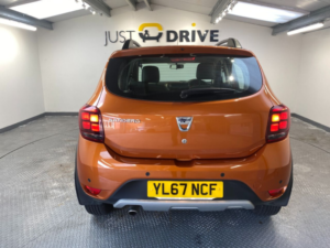 2017 Dacia Sandero Stepway 1.5 Dci Se Summit Hatchback 5dr Diesel Manual Euro 6 (s/s) (90 Ps) in Orange — image 4