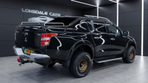 2015 Mitsubishi L200 2.4 Di-D Dc Barbarian Auto 4WD Euro 5 4dr in Black — image 2