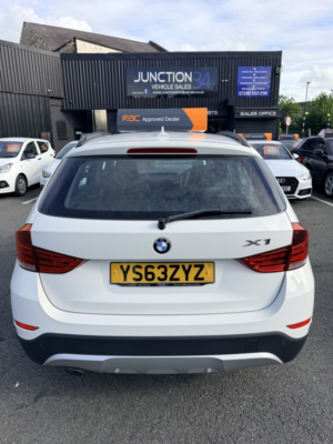 2014 BMW X1 2.0 X1 Xdrive18d Xline in White — image 6