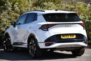 2022 Kia Sportage 1.6 T-Gdi Mhev Gt-Line SUV 5dr Petrol Hybrid Dct Euro 6 (s/s) (148 Bhp) in White — image 3