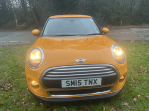 2015 MINI Hatch 1.2 One 3-Door Hatch in Orange — image 4
