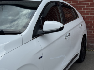 2019 Hyundai Ioniq 1.6 Ioniq Hev Prem 1.6 Gdi My19 in White — image 3