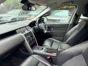 2018 Land Rover Discovery Sport Td4 Se Tech in White — image 2